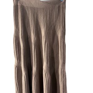 Slate women’s large Chic Tan Ribbed A-Line Skirt